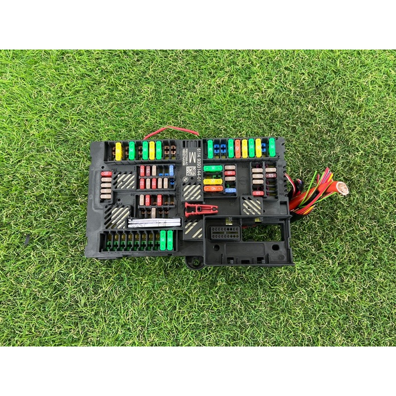 Блок запобіжників (електрика) BMW 5-series G30 2017 2.0 B46B20 61149393144