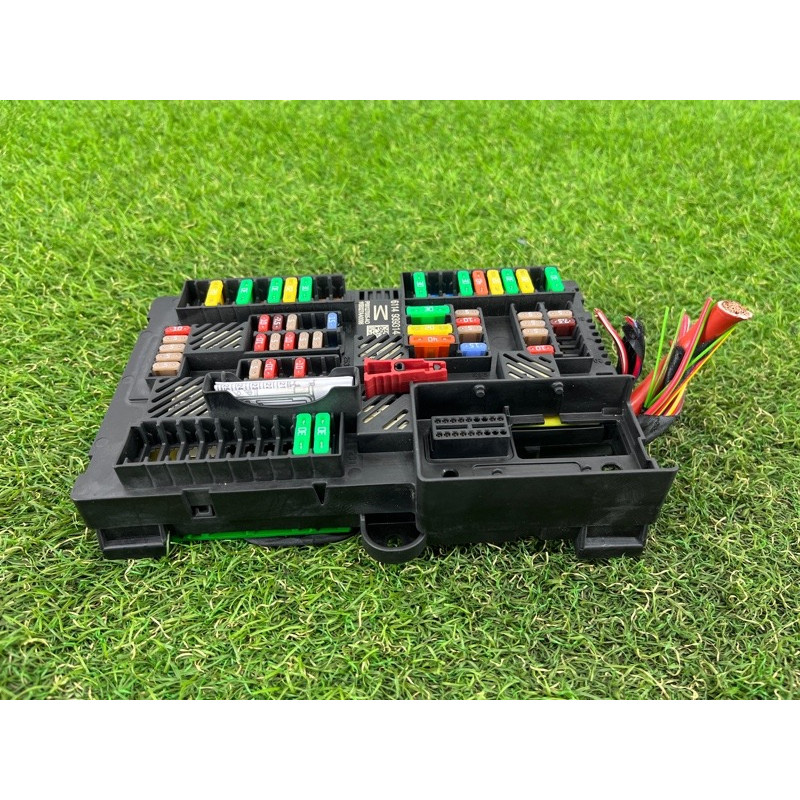 Блок запобіжників (електрика) BMW 5-series G30 2017 2.0 B46B20 61149393144