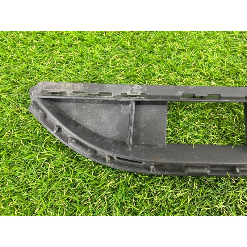 Решітка бампера (кузов і елементи) Volkswagen Touareg NF 2011 3.6 7P68536739B9