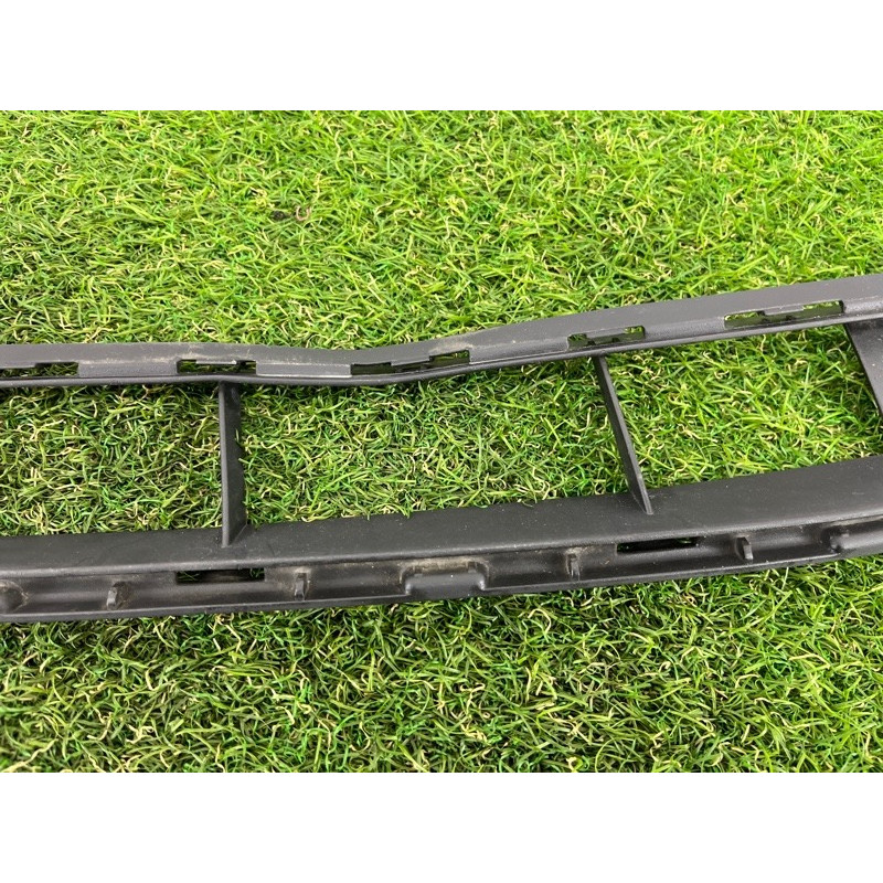 Решітка бампера (кузов і елементи) Volkswagen Touareg NF 2011 3.6 7P68536739B9