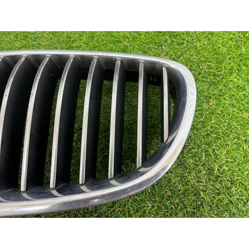 Решетка радиатора (наружные элементы кузова) BMW 5-series F10 2011 3.0 51137203649