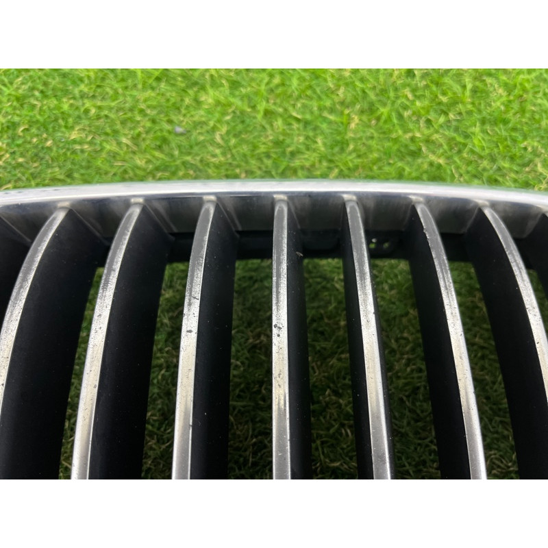 Решетка радиатора (наружные элементы кузова) BMW 5-series F10 2011 3.0 51137203649