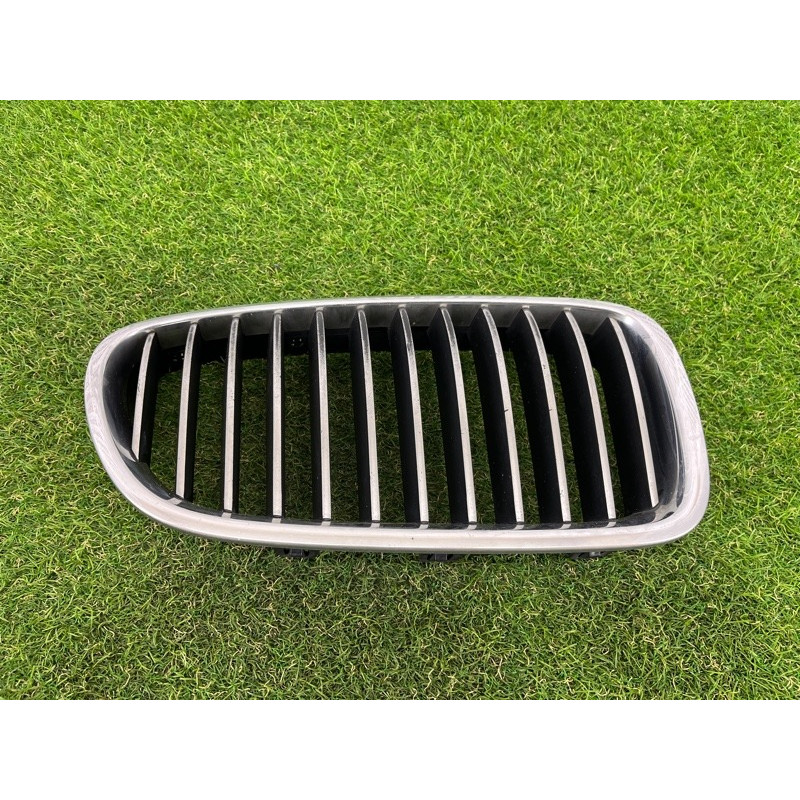 Решетка радиатора (наружные элементы кузова) BMW 5-series F10 2011 3.0 51137203650