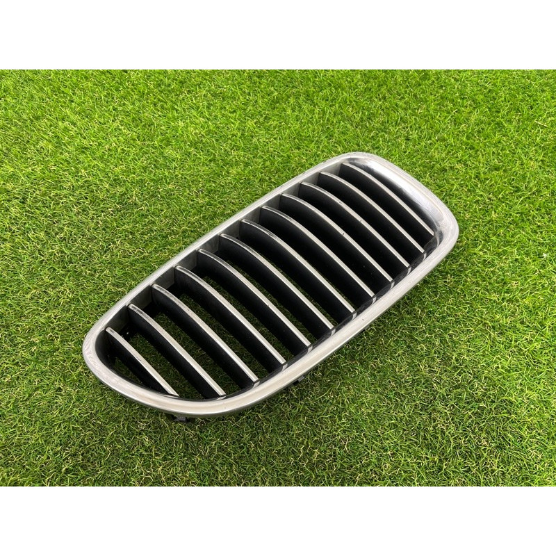 Решетка радиатора (наружные элементы кузова) BMW 5-series F10 2011 3.0 51137203650