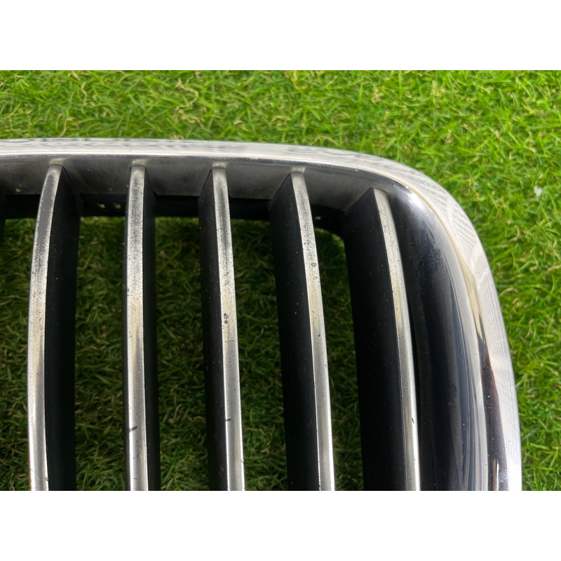 Решетка радиатора (наружные элементы кузова) BMW 5-series F10 2011 3.0 51137203650