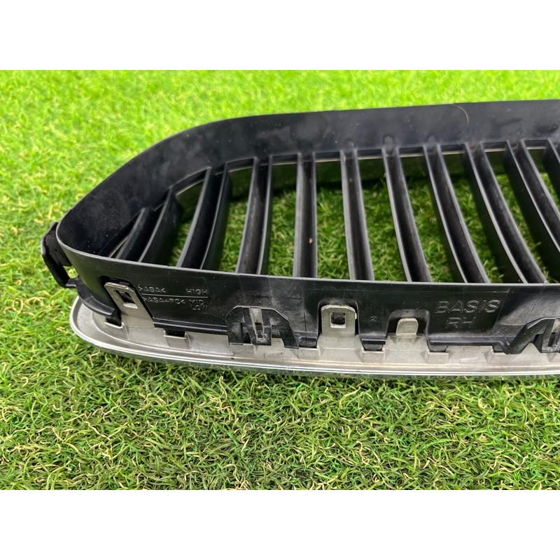 Решетка радиатора (наружные элементы кузова) BMW 5-series F10 2011 3.0 51137203650