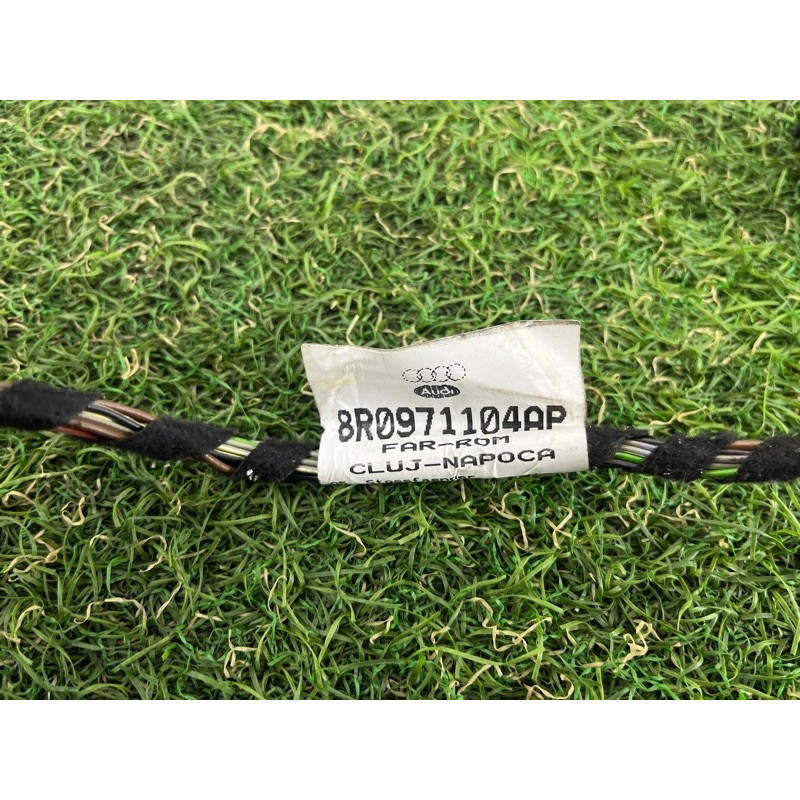 Проводка бампера (електрика) AUDI Q5 8R 2012 3.2 CALB 8R0971104AP