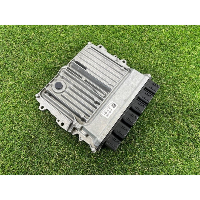 Блок управління двигуном (електрика / блок управління) BMW 5-series G30 2017 2.0 B46B20 12148686190