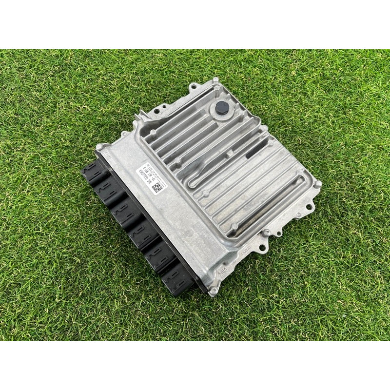 Блок управління двигуном (електрика / блок управління) BMW 5-series G30 2017 2.0 B46B20 12148686190