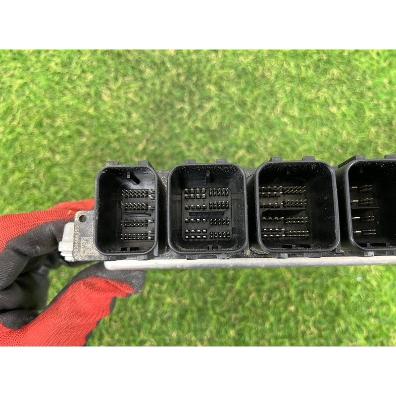 Блок управління двигуном (електрика / блок управління) BMW 5-series G30 2017 2.0 B46B20 12148686190