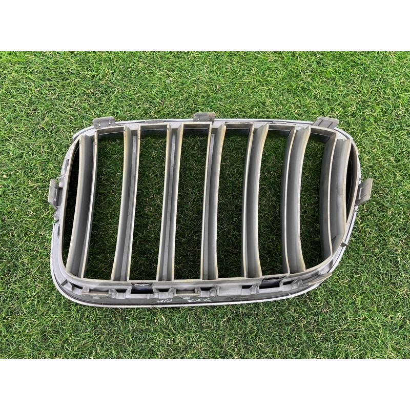 Решетка радиатора (наружные элементы кузова) BMW X3 F25 2012 3.0 51117237422