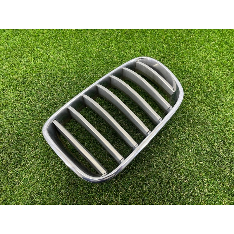 Решетка радиатора (наружные элементы кузова) BMW X3 F25 2012 3.0 51117237421