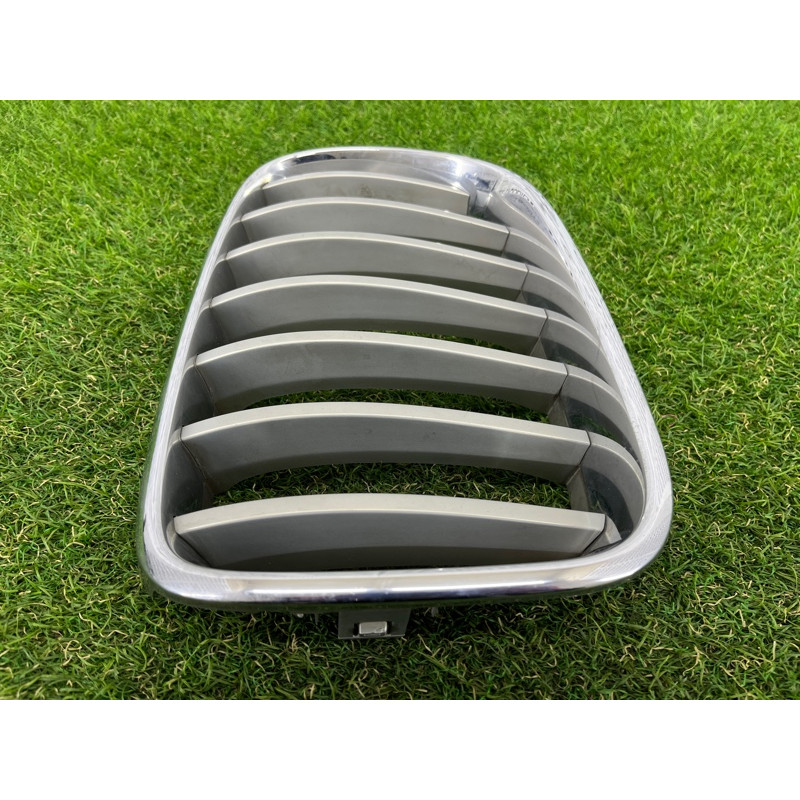 Решетка радиатора (наружные элементы кузова) BMW X3 F25 2012 3.0 51117237421