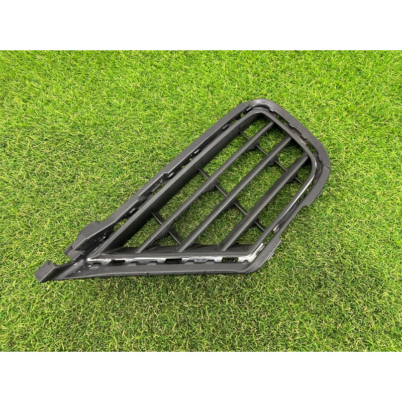 Решетка бампера (кузов и элементы) Volkswagen Touareg FL 2015 3.6 7P6853665B9B9