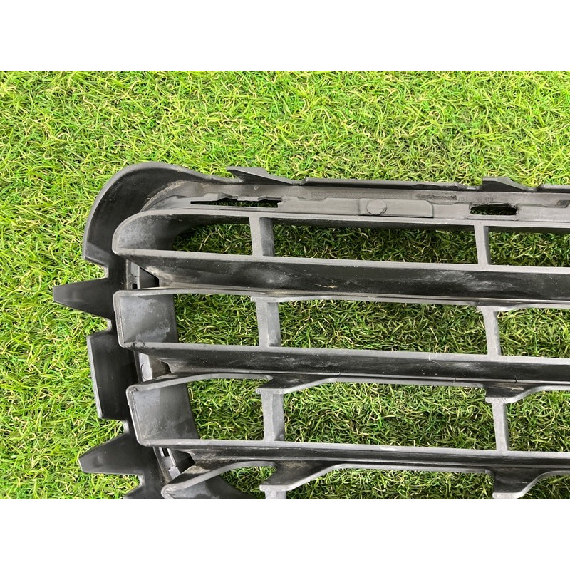 Решетка бампера (кузов и элементы) Volkswagen Touareg FL 2015 3.6 7P6853665B9B9