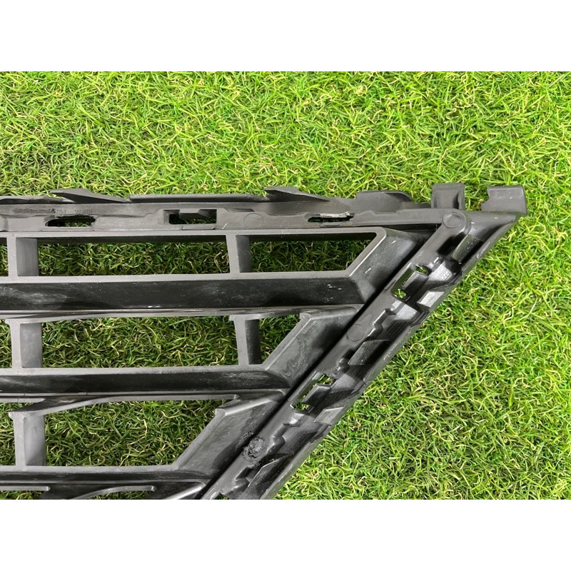 Решетка бампера (кузов и элементы) Volkswagen Touareg FL 2015 3.6 7P6853665B9B9