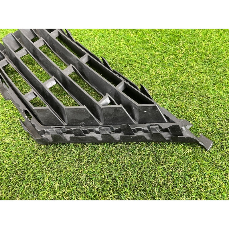 Решетка бампера (кузов и элементы) Volkswagen Touareg FL 2015 3.6 7P6853665B9B9