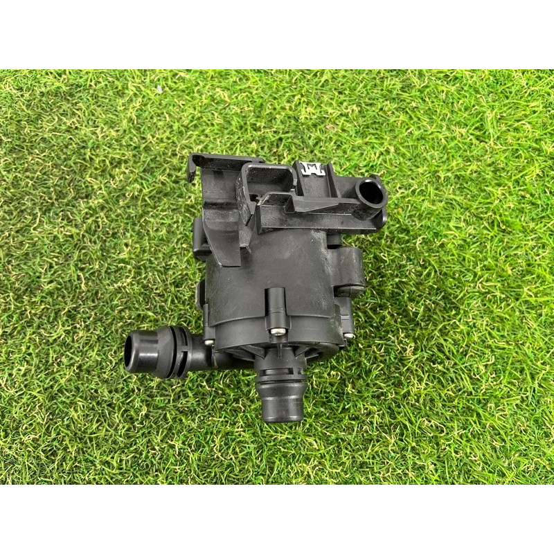 Помпа електрична (електрика) BMW 5-series G30 2017 2.0 B46B20 11518482744