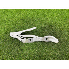 Петля багажника