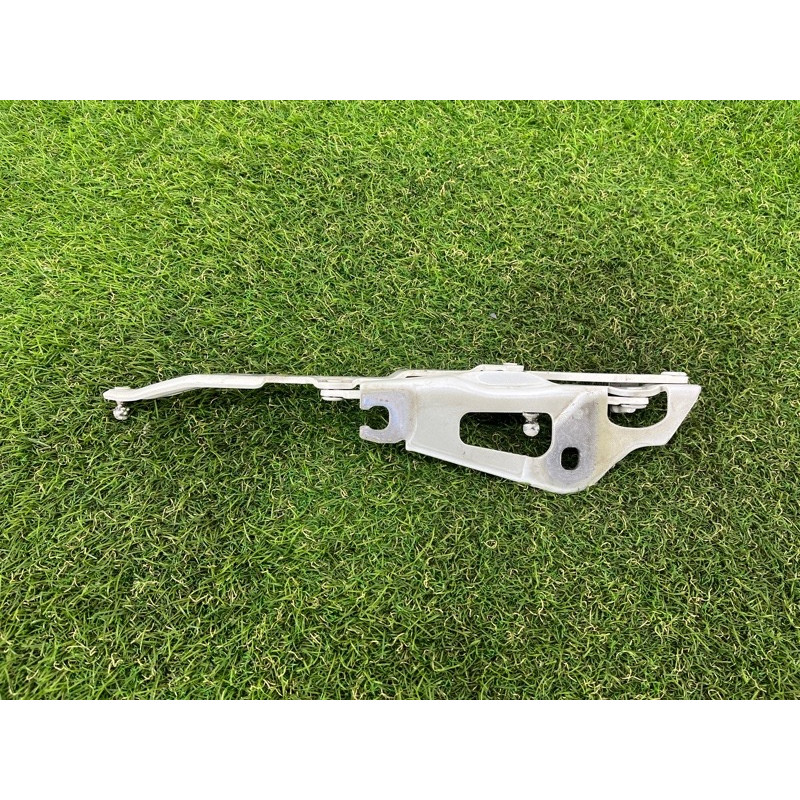 Петля багажника (кузов и элементы) BMW 2-series F22 2015 2.0 41007373847