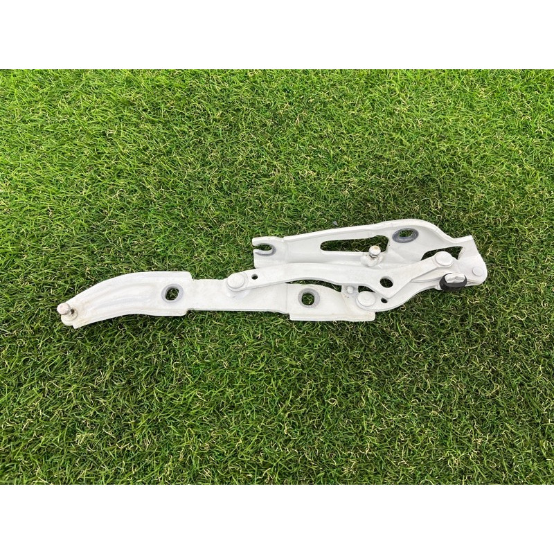 Петля багажника (кузов и элементы) BMW 2-series F22 2015 2.0 41007373847