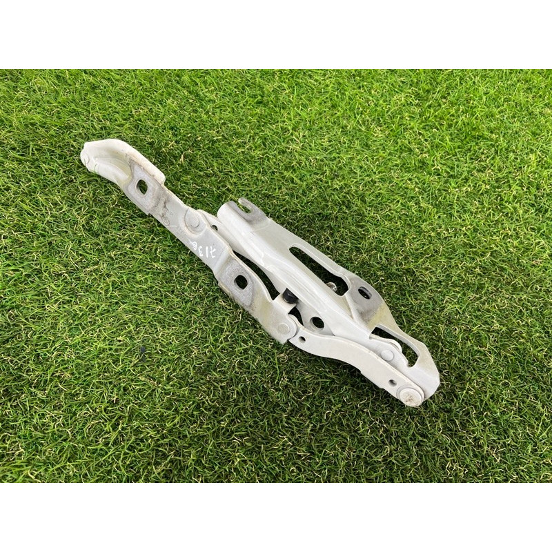 Петля багажника (кузов и элементы) BMW 2-series F22 2015 2.0 41007373848