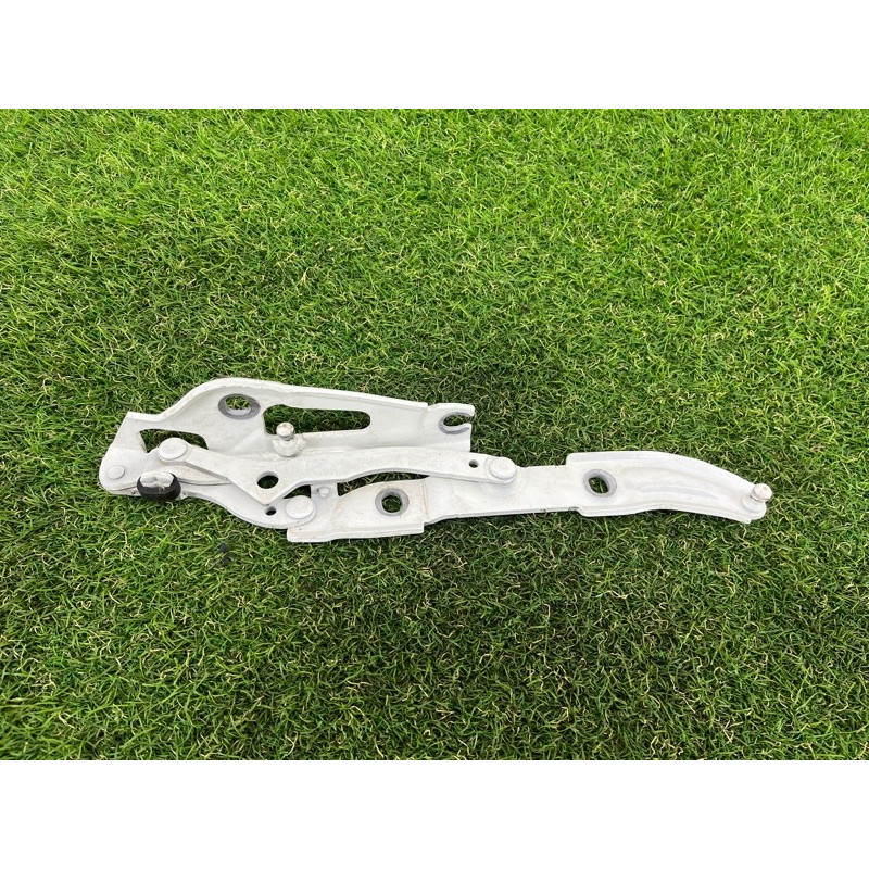 Петля багажника (кузов и элементы) BMW 2-series F22 2015 2.0 41007373848