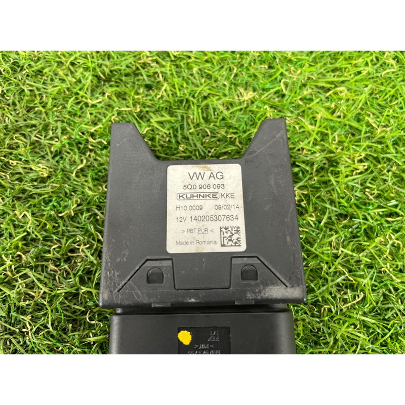 Блок управления топливным насосом (электрика / блок управления) AUDI A3 8V 2015 1.8 5Q0906093