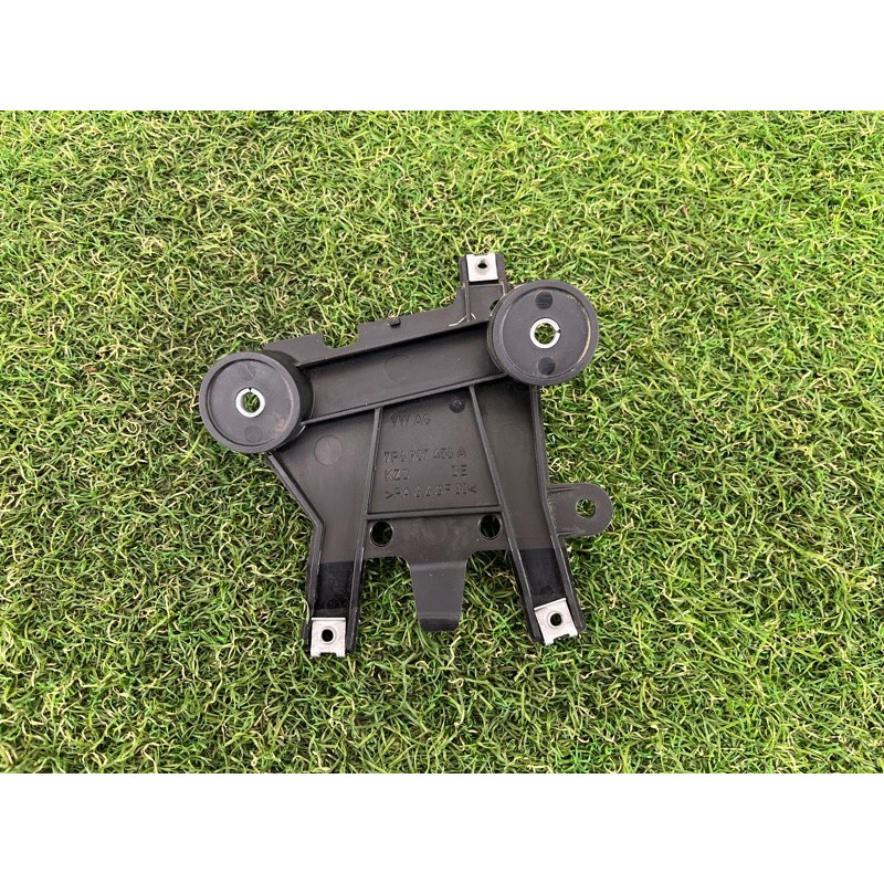 Кронштейн датчика слепых зон (кузов и элементы) Volkswagen Touareg FL 2015 3.6 7P6907456A