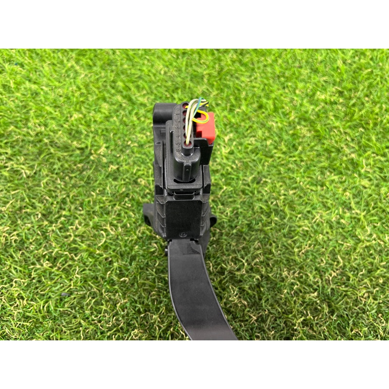 Педаль газа (электрика двигателя) AUDI A3 8V 2018 2.0 CZRA 5Q1723503H