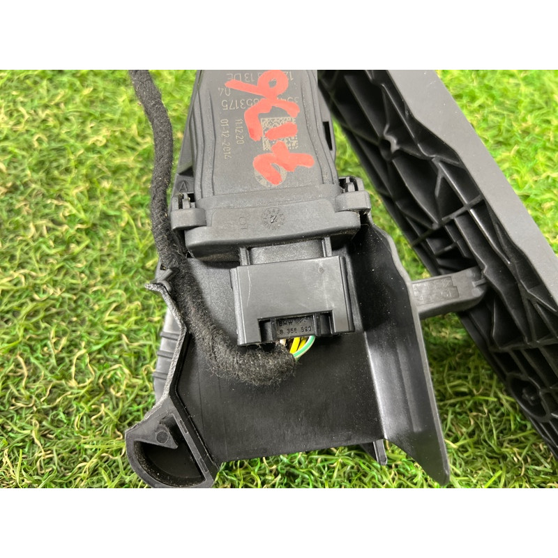 Педаль газа (электрика двигателя) BMW 2-series F22 2015 2.0 35406889818