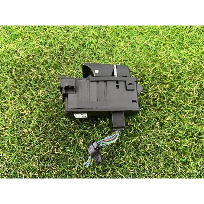 Кнопка стояночного тормоза (электрика / кнопки) BMW 5-series F10 2011 3.0 61319217594