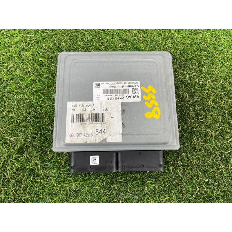 Блок управления двигателем (электрика / блок управления) AUDI A3 8V 2015 1.8 8V0906264D