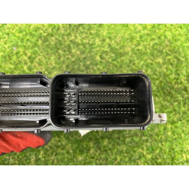 Блок управления двигателем (электрика / блок управления) AUDI A3 8V 2015 1.8 8V0906264D