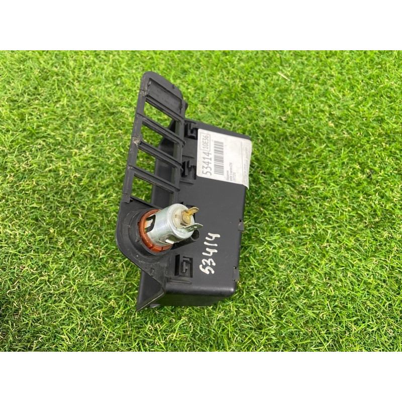 Накладка центральной консоли (салон) BMW 3-series E36 51161977231