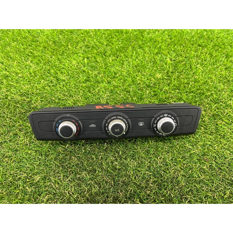 Блок управления климат-контролем (электрика / блок управления) AUDI A3 8V 2015 1.8 8V0820047DXHA