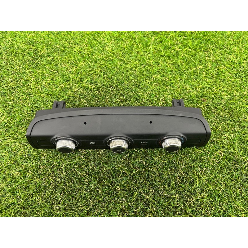 Блок управления климат-контролем (электрика / блок управления) AUDI A3 8V 2015 1.8 8V0820047DXHA