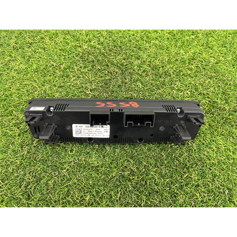 Блок управления климат-контролем (электрика / блок управления) AUDI A3 8V 2015 1.8 8V0820047DXHA