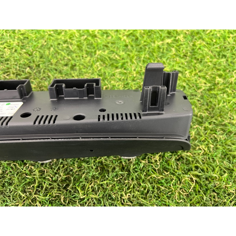 Блок управления климат-контролем (электрика / блок управления) AUDI A3 8V 2015 1.8 8V0820047DXHA