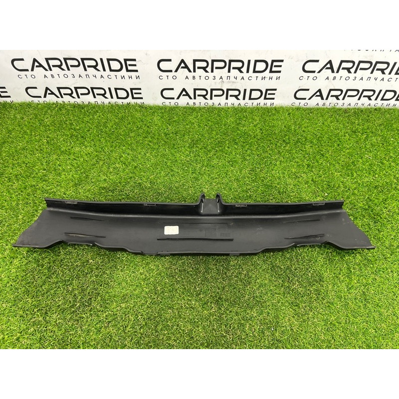 Накладка на бампер (кузов и элементы) AUDI A3 8V 2015 1.8 8V5807217A