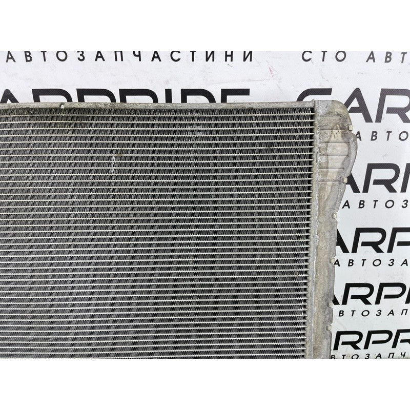 Радиатор охлаждения (система охлаждения) BMW 5-series F10 2011 3.0 17118669005