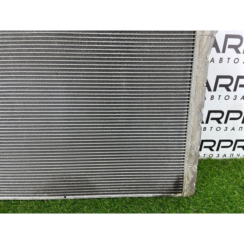 Радиатор охлаждения (система охлаждения) BMW 5-series F10 2011 3.0 17118669005