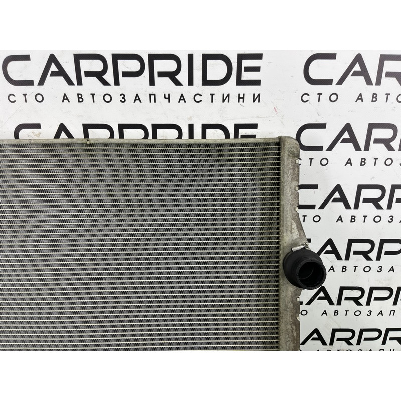 Радиатор охлаждения (система охлаждения) BMW 5-series F10 2011 3.0 17118669005