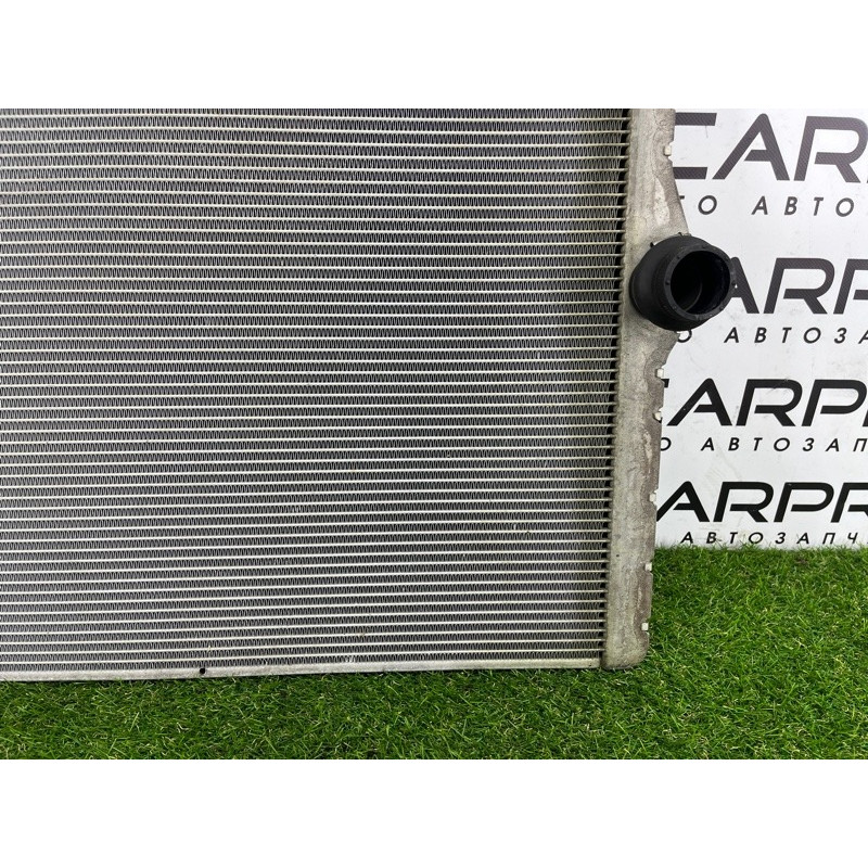 Радиатор охлаждения (система охлаждения) BMW 5-series F10 2011 3.0 17118669005