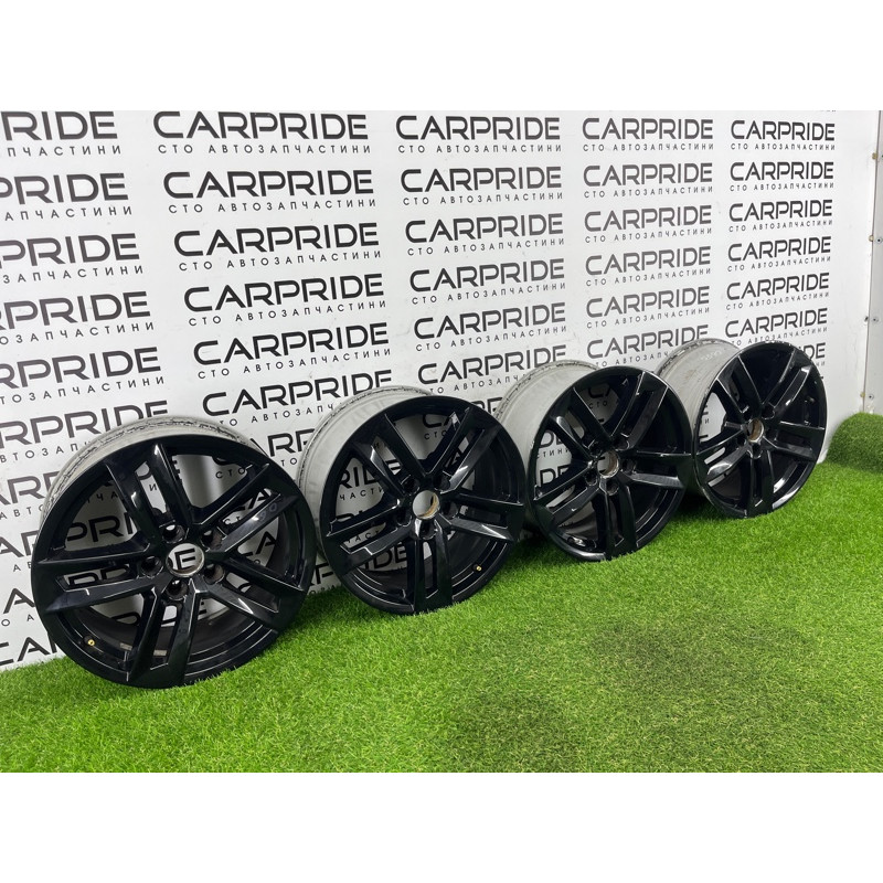 Комплект дисков 5x112 R17 E7,5Jx17H2 ET38 (диски на авто) AUDI A4 B9 2017 2.0 8W0601025E