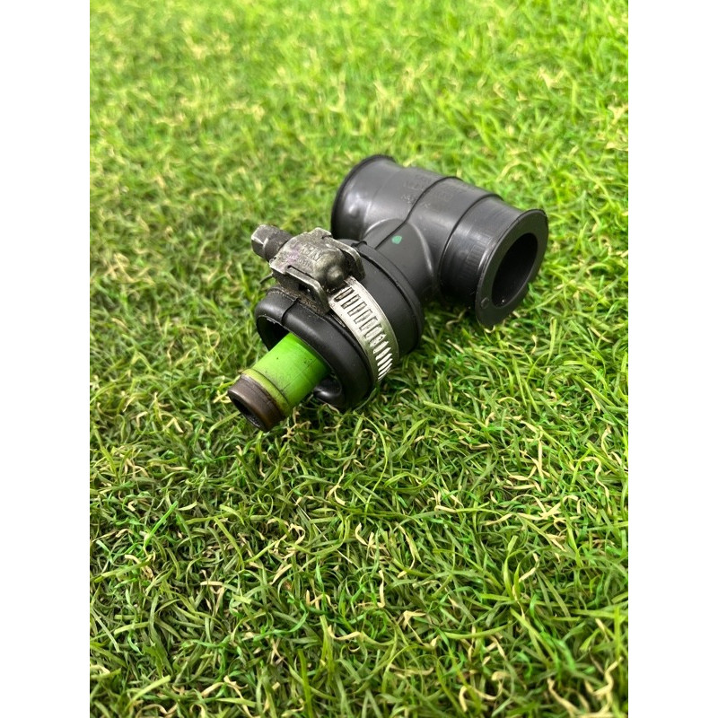 Патрубок (система охлаждения) AUDI A4 B6 2003 1.8 BFB 06A103247