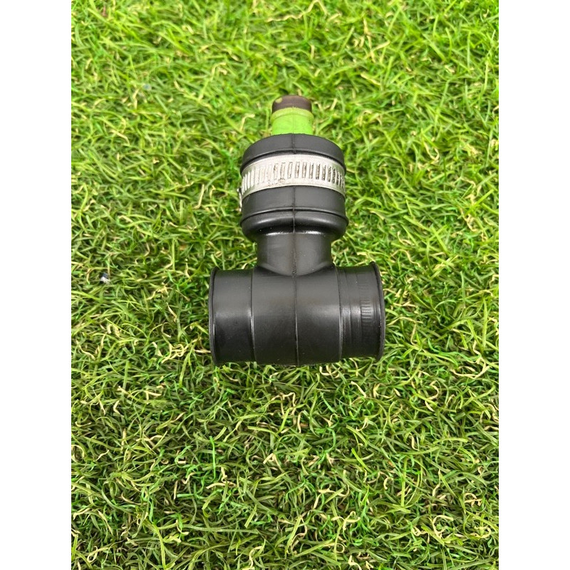 Патрубок (система охлаждения) AUDI A4 B6 2003 1.8 BFB 06A103247