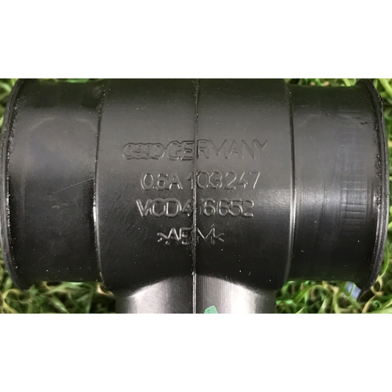 Патрубок (система охлаждения) AUDI A4 B6 2003 1.8 BFB 06A103247