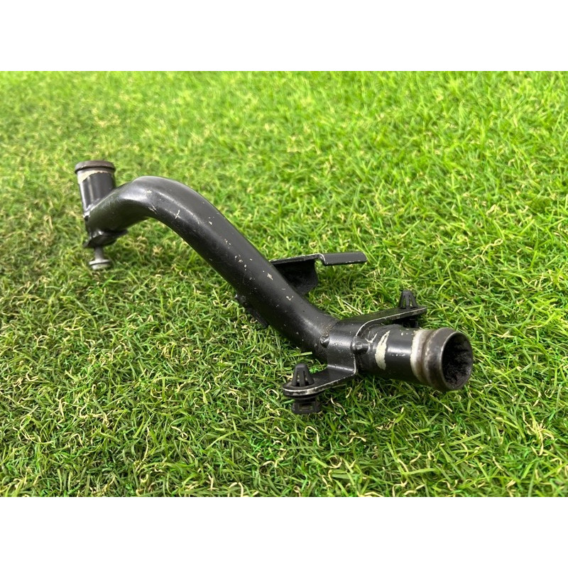 Патрубок (система охлаждения) AUDI A4 B6 2003 1.8 BFB 06B103213G