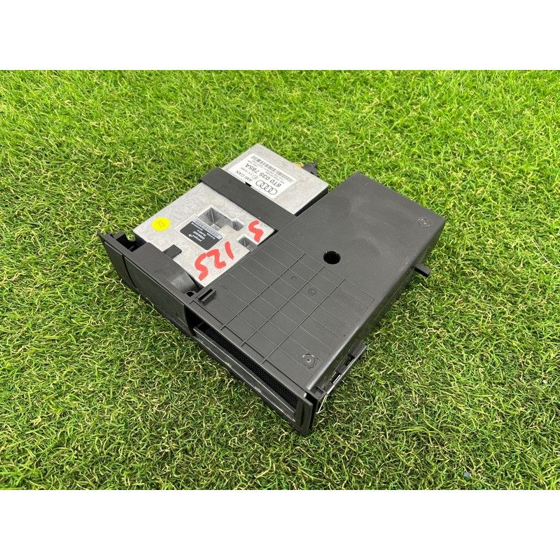 Блок управления интерфейсом (электрика / блоки управления) AUDI Q5 8R 2012 3.2 CALB 8T0035785A